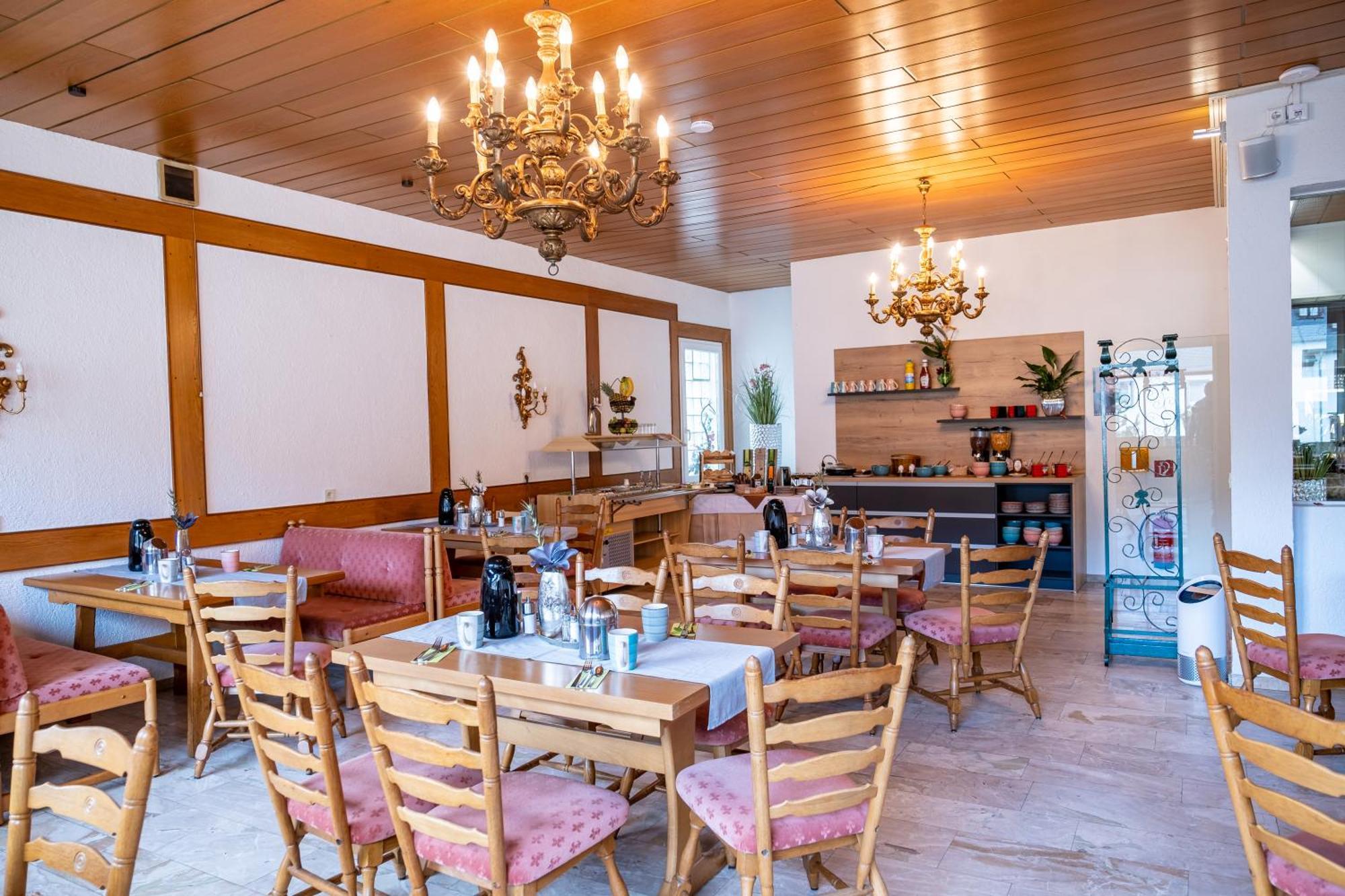 Mike'S Mosel Lodge 特赖斯-卡尔登 外观 照片